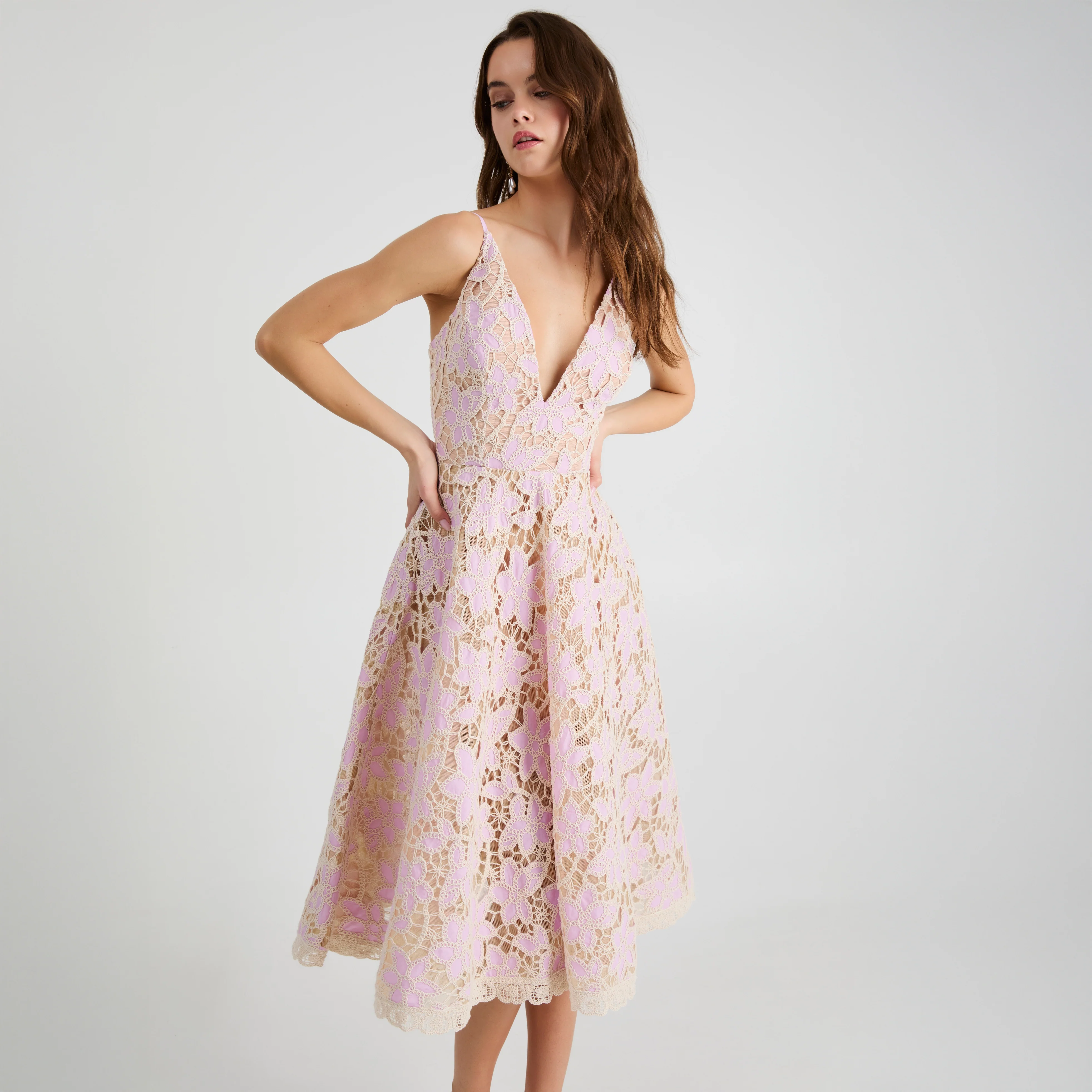 AMELIA - Image 7